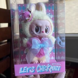 Pop Mart Labubu Lets Checkmate Queen